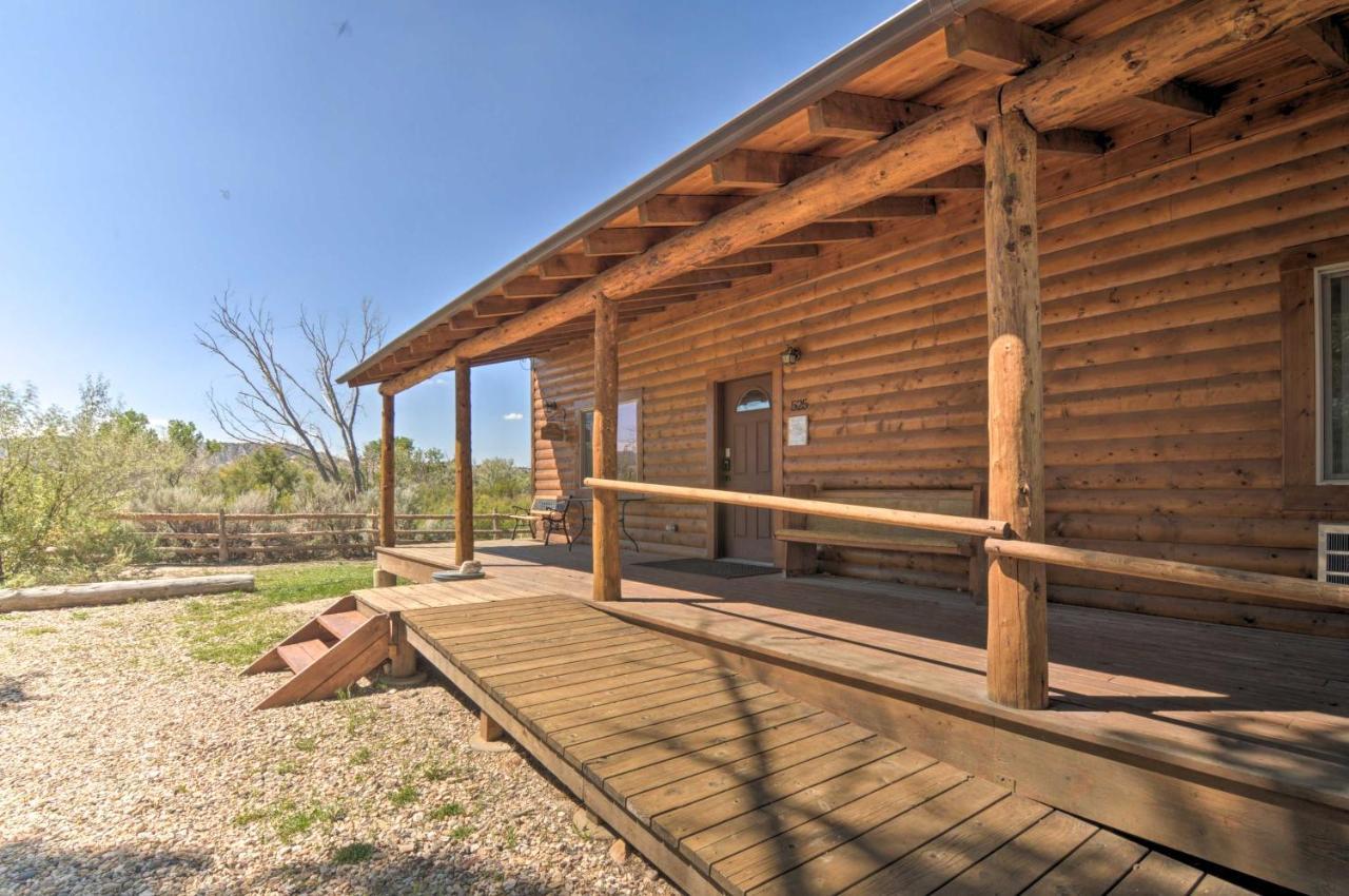 Cozy Henrieville Cabin 18 Mi To Bryce Canyon Np! Exteriör bild